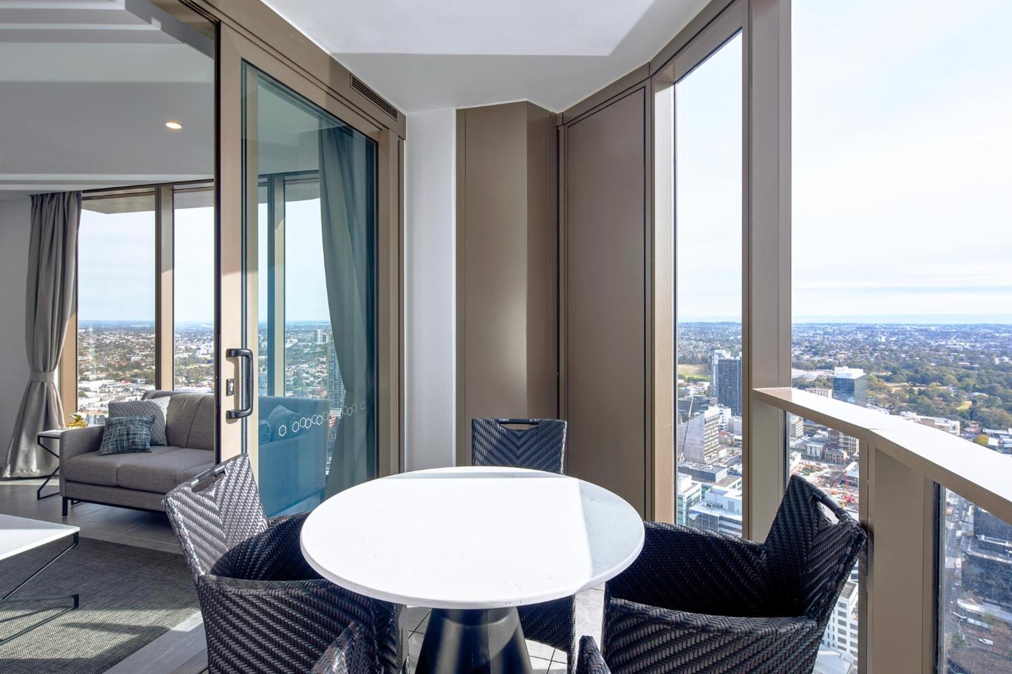 Meriton Suites George Street, Parramatta Sydney Bagian luar foto